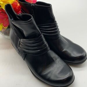 Comfort View Black Ankle Bootie Sz  7. BAB1132